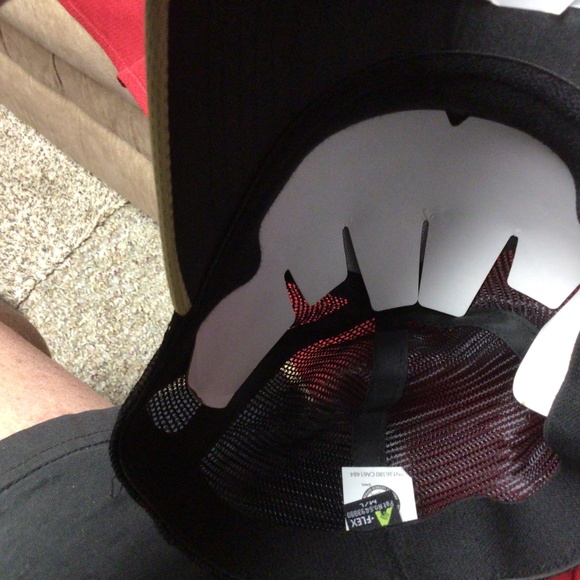 NHL PITTSBURGH PENGUINS new hat - Picture 2 of 4